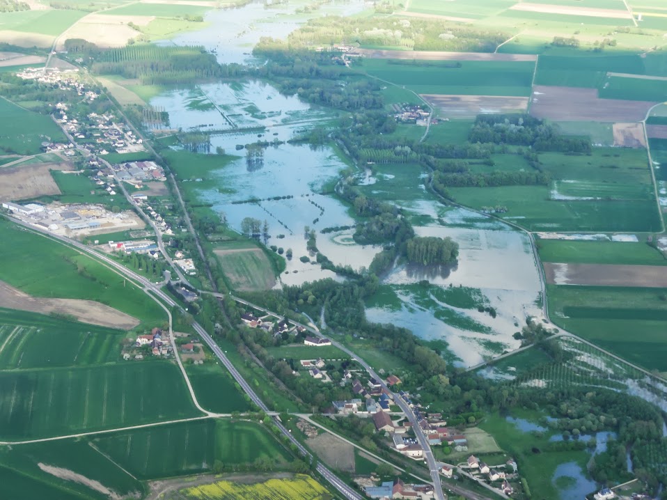 Crue de l'Armançon, en mai 2013, à Germigny dans l'Yonne